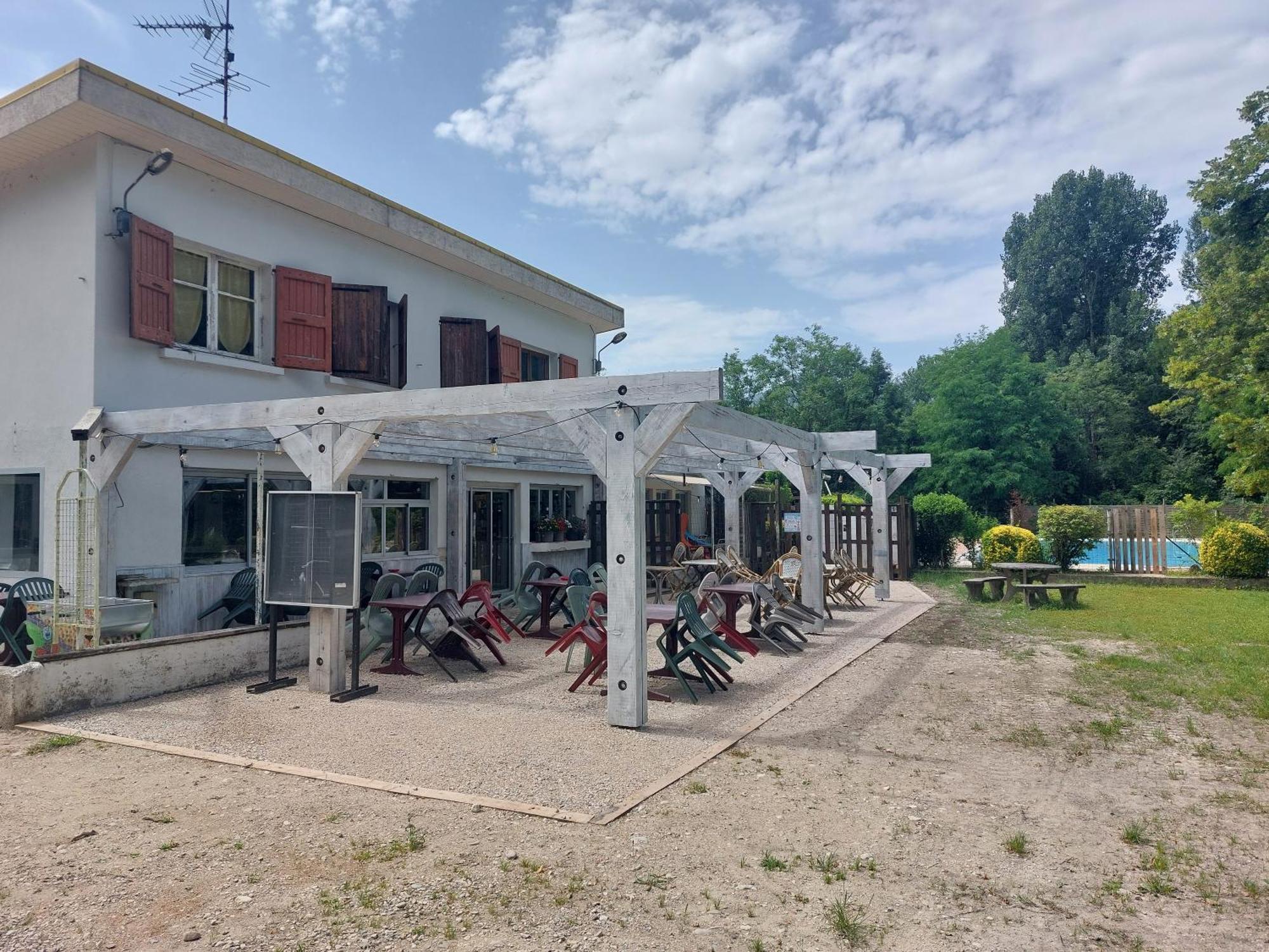 6 Places Camping Saint-Thomas-en-Royans